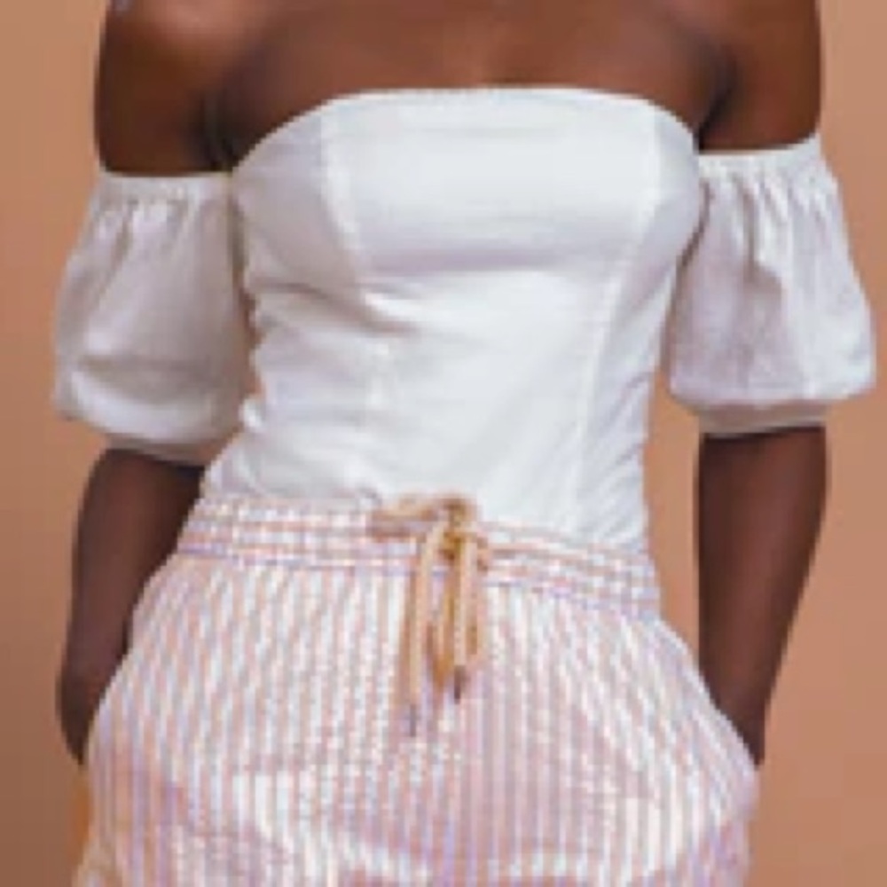 By Egreis White Linen Anne Top